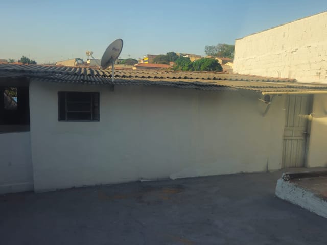 Casa com 360m² 2 quartos e 1 banheiro, à venda, no bairro Jardim Florence em Campinas