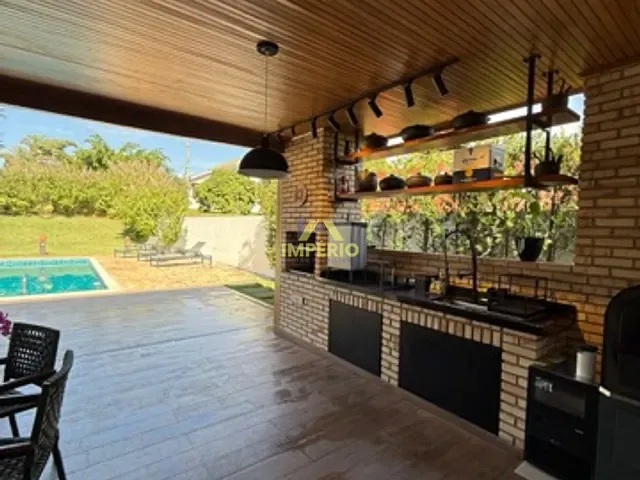 Casa com 1000m² 4 quartos e 6 banheiros, à venda, no bairro Condomínio Fazenda Palmeiras Imperiais em Salto