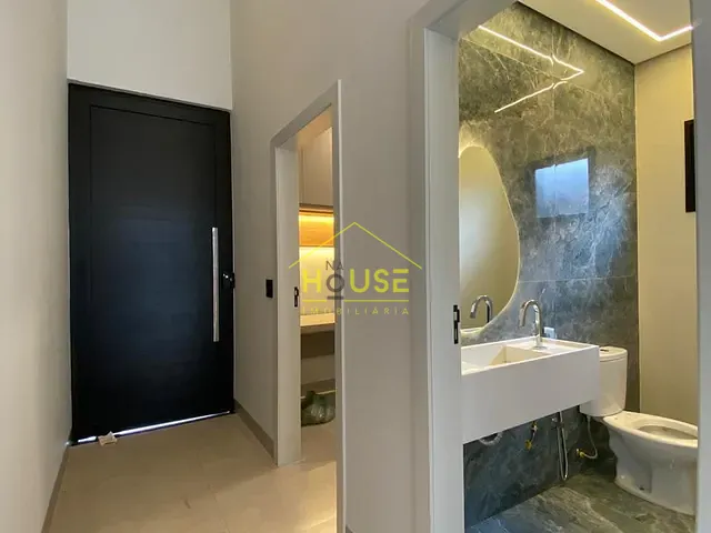 Casa com 253m² 3 quartos e 5 banheiros, à venda, no bairro Residencial Maria Júlia em São José do Rio Preto