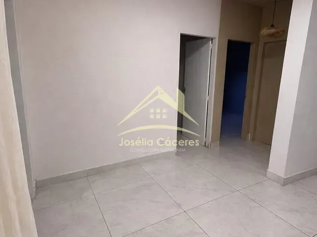 Casa com 200m² 3 quartos e 2 banheiros, à venda, no bairro Cristo Rei em Várzea Grande