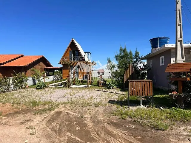 Casa 2 quartos e 1 banheiro, à venda, no bairro Jaguaruna em Jaguaruna