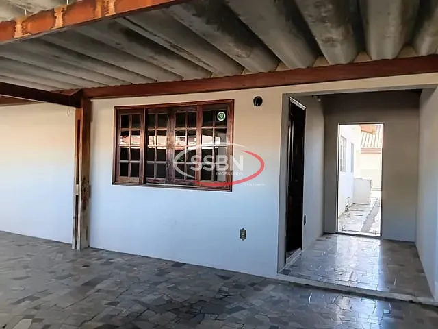 Casa 3 quartos e 2 banheiros, para alugar, no bairro Jardim Santa Rosa em Nova Odessa