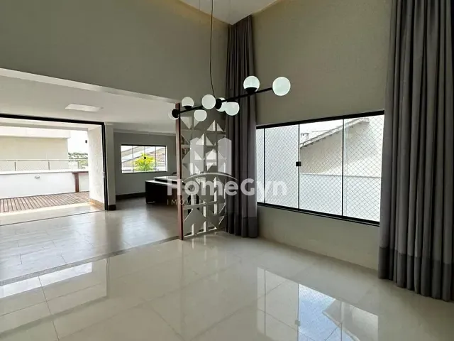 Casa com 520m² 3 quartos e 5 banheiros, à venda, no bairro Alphaville Flamboyant Residencial Araguaia em Goiânia