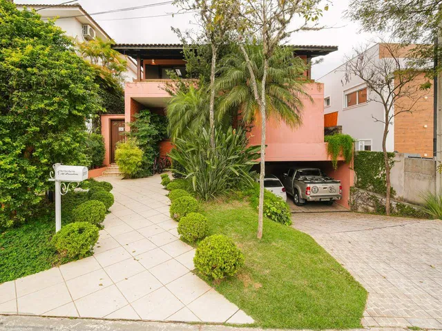 Casa com 360m² 4 quartos e 5 banheiros, à venda, no bairro Alphaville em Santana de Parnaíba