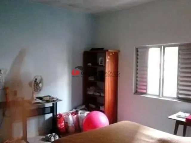 Casa com 275m² 5 quartos e 2 banheiros, à venda, no bairro Santa Paula em São Caetano do Sul