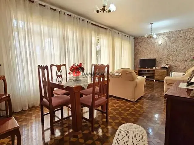 Casa com 224m² 2 quartos e 1 banheiro, à venda, no bairro Santa Maria em São Caetano do Sul