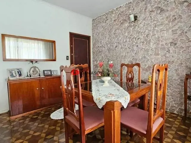 Casa com 224m² 2 quartos e 1 banheiro, à venda, no bairro Santa Maria em São Caetano do Sul