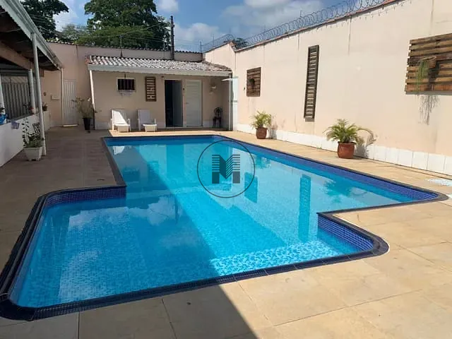 Casa à venda, no bairro Belvedere Club dos 500 em Guaratinguetá