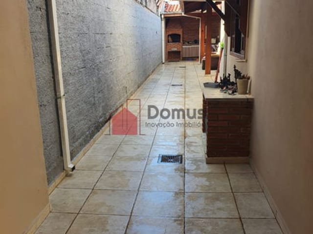 Casa à venda, no bairro Parque das Palmeiras em Pindamonhangaba