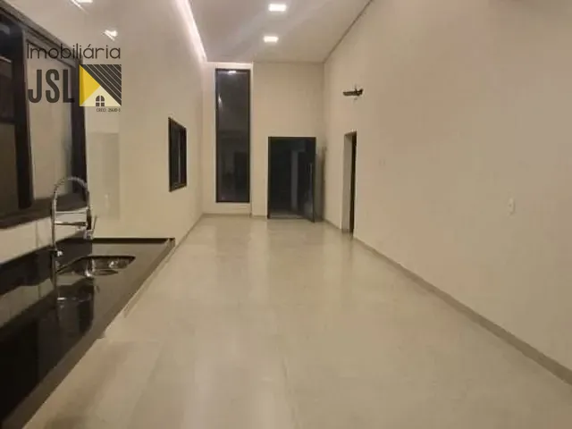 Casa com 349m² 3 quartos e 3 banheiros, à venda, no bairro Condomínio Residencial Mantiqueira em São José dos Campos