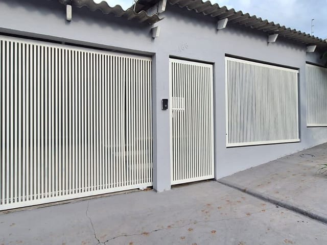 Casa 3 quartos e 2 banheiros, para alugar, no bairro Jardim do Café 2 em Cambé