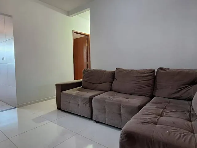 Casa 3 quartos e 2 banheiros, para alugar, no bairro Jardim do Café 2 em Cambé