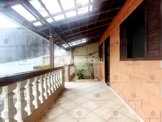 Casa com 200m² 2 quartos e 2 banheiros, à venda, no bairro Jardim Bela Vista em Mauá