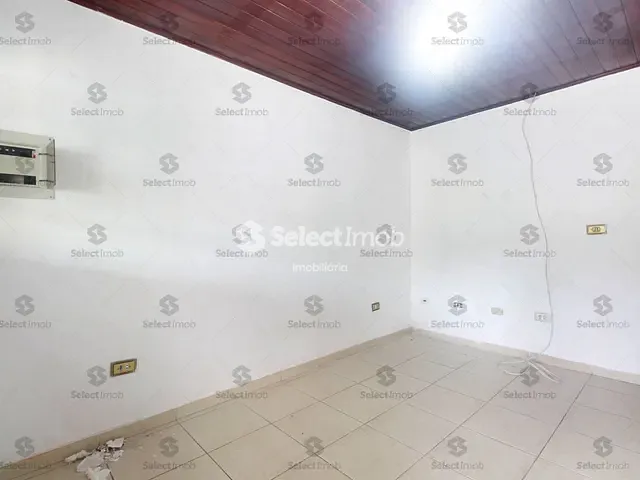 Casa com 200m² 2 quartos e 2 banheiros, à venda, no bairro Jardim Bela Vista em Mauá