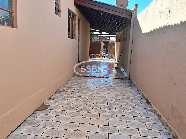 Casa 2 quartos e 1 banheiro, para alugar, no bairro Jardim Santa Rosa em Nova Odessa