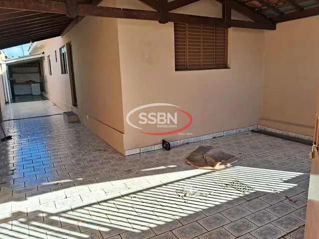 Casa 2 quartos e 1 banheiro, para alugar, no bairro Jardim Santa Rosa em Nova Odessa
