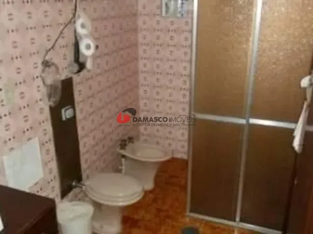 Casa com 400m² 3 quartos e 2 banheiros, à venda, no bairro Vila Bastos em Santo André