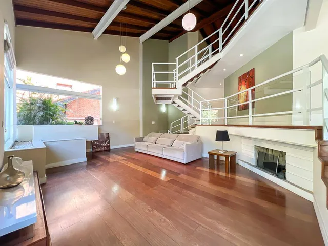 Casa com 420m² 4 quartos e 6 banheiros, à venda, no bairro Alphaville em Santana de Parnaíba