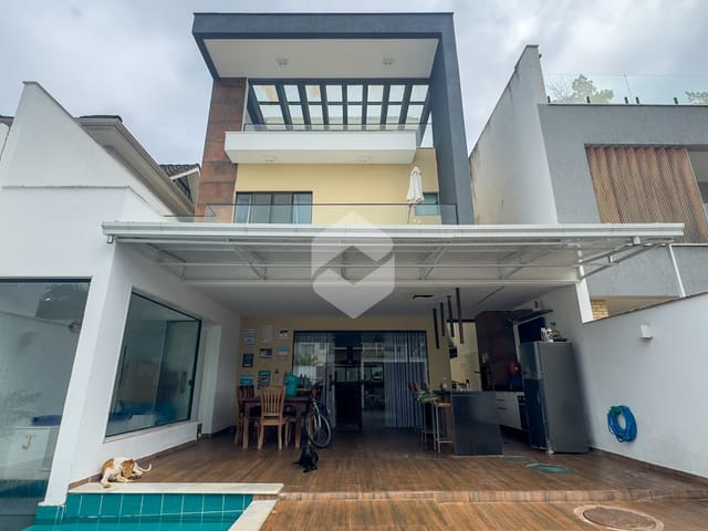 Casa com 180m² 5 quartos e 6 banheiros, à venda, no bairro Recreio dos Bandeirantes em Rio de Janeiro