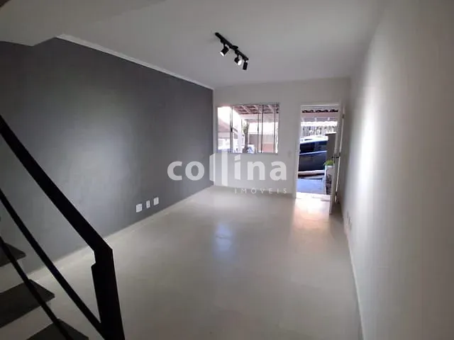 Casa com 80m² 2 quartos e 2 banheiros, à venda, no bairro Granja Viana em Cotia