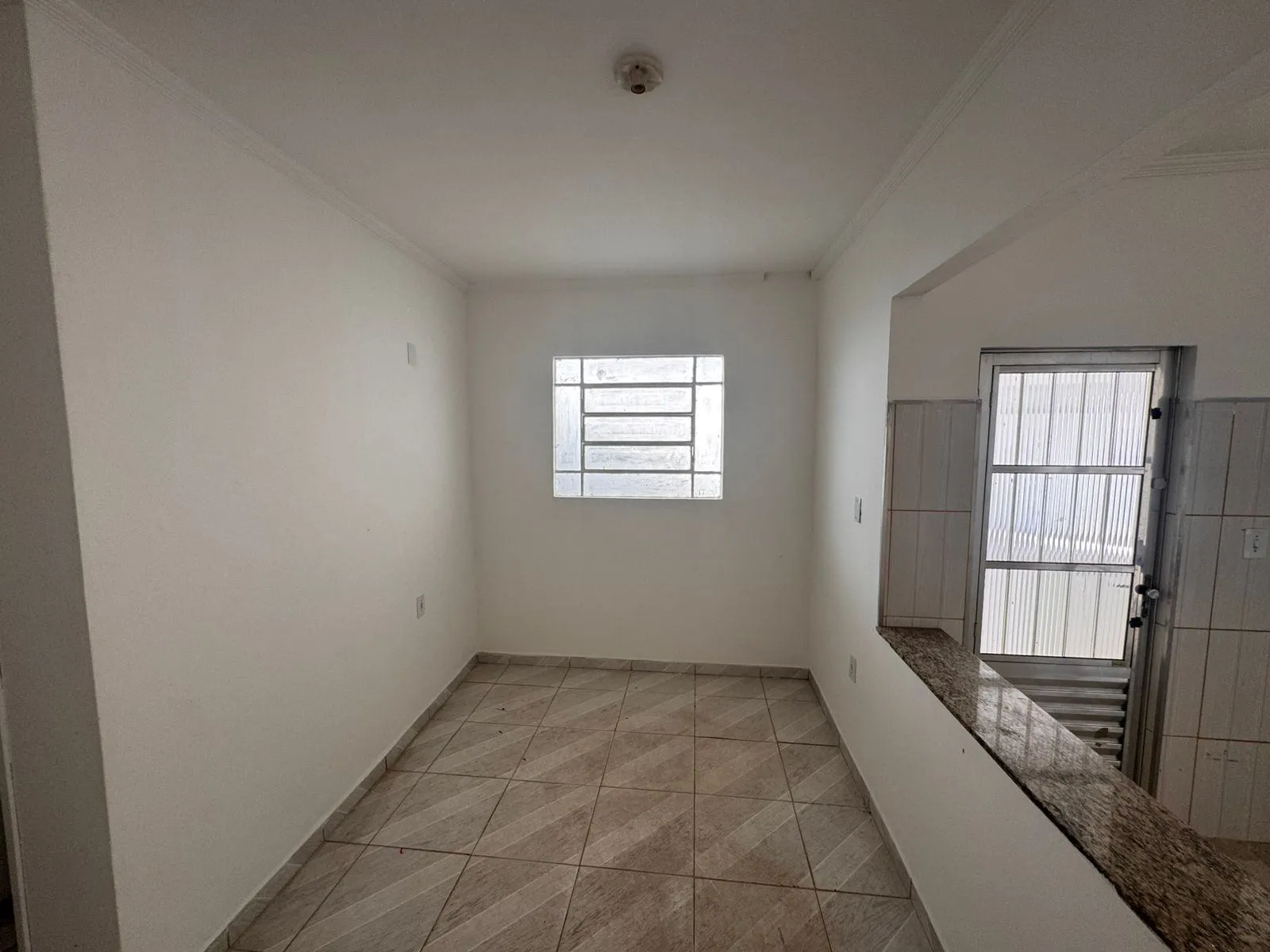Casa, 1 quarto, 390 m² - Foto 2