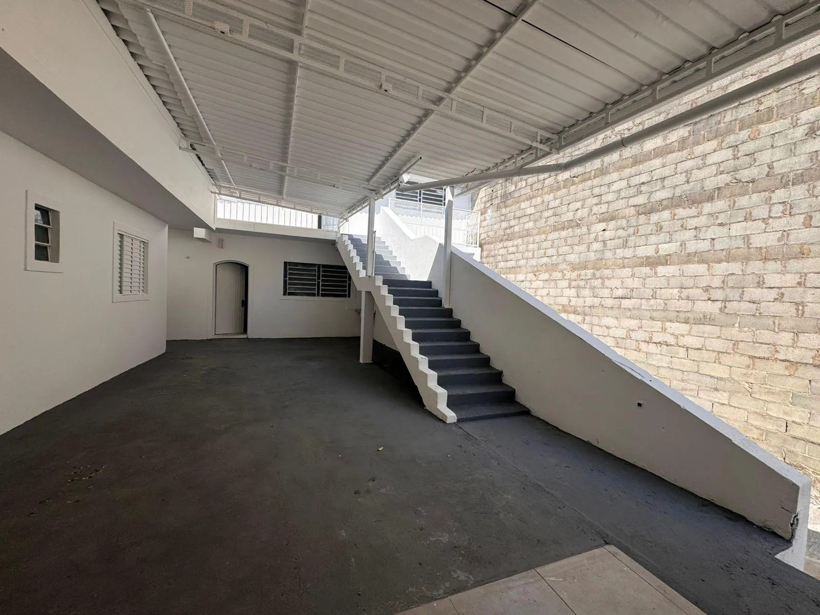Casa, 1 quarto, 390 m² - Foto 1