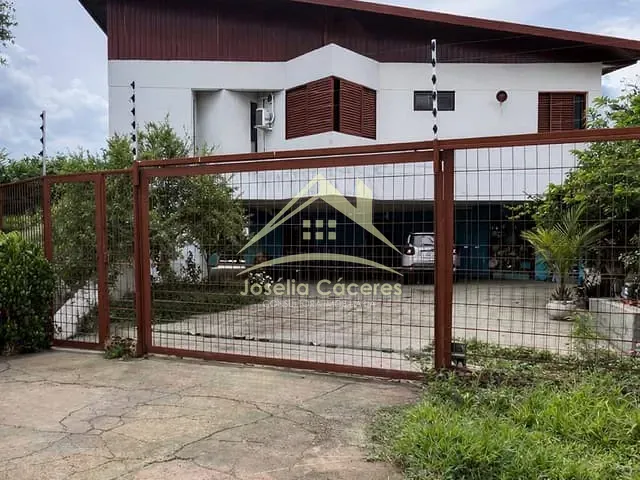 Casa com 972m², à venda, no bairro Centro-Sul em Várzea Grande