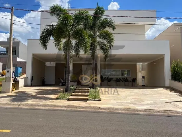 Casa com 390m² 4 quartos e 5 banheiros, à venda, no bairro Santa Úrsula em Jaguariúna