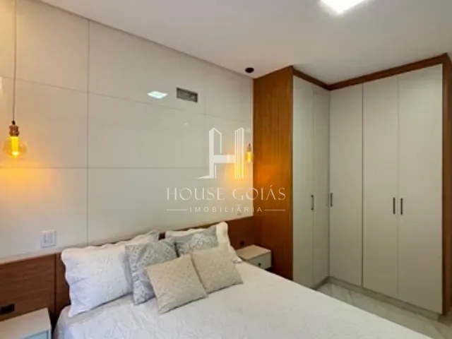 Casa com 180m² 3 quartos e 5 banheiros, à venda, no bairro Residencial Village Garavelo - 2ª Etapa em Aparecida de Goiânia