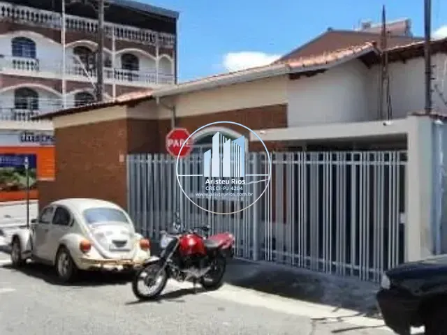 Casa com 138m² 3 quartos e 1 banheiro, à venda, no bairro Jardim Noronha em Pouso Alegre