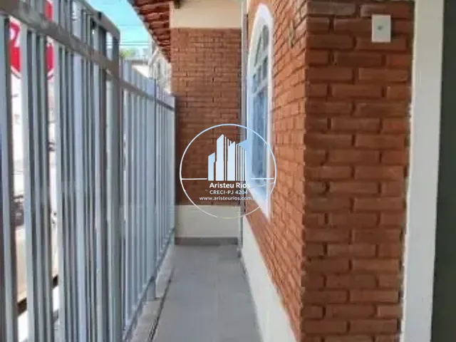 Casa com 138m² 3 quartos e 1 banheiro, à venda, no bairro Jardim Noronha em Pouso Alegre