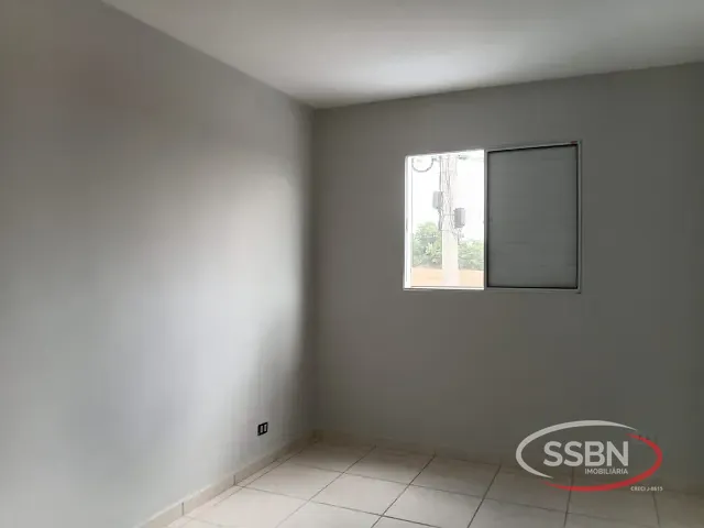 Casa 2 quartos e 2 banheiros, para alugar, no bairro Jardim Marajoara em Nova Odessa