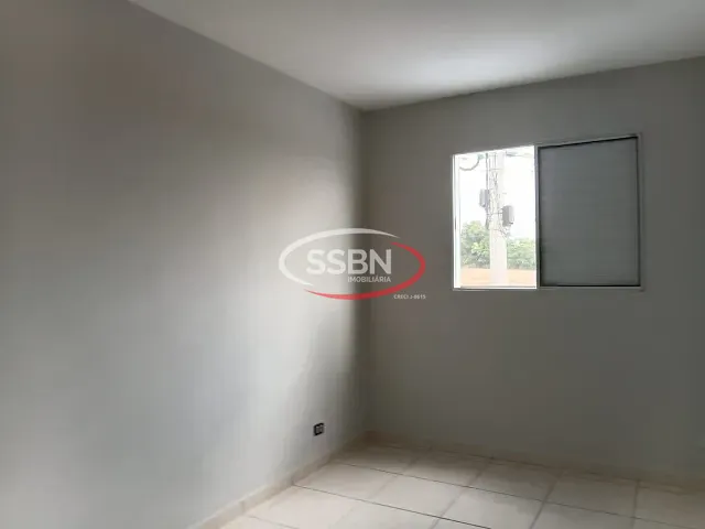 Casa 2 quartos e 2 banheiros, para alugar, no bairro Jardim Marajoara em Nova Odessa