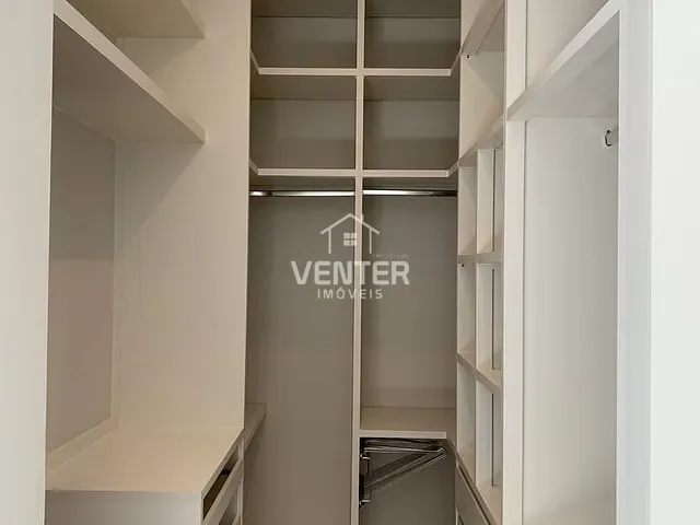 Casa com 286m² 3 quartos e 4 banheiros, à venda, no bairro Loteamento Residencial Fazenda Casa Grande em Taubaté