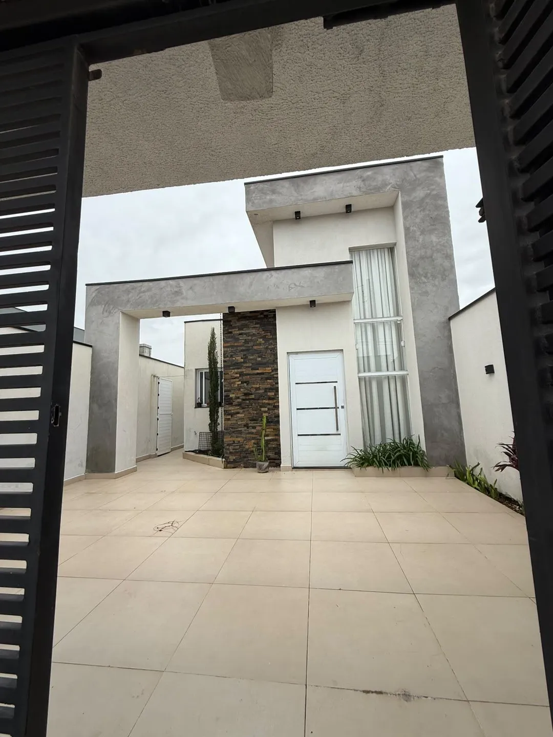Casa 3 suítes com piscina para locação em Votorantim