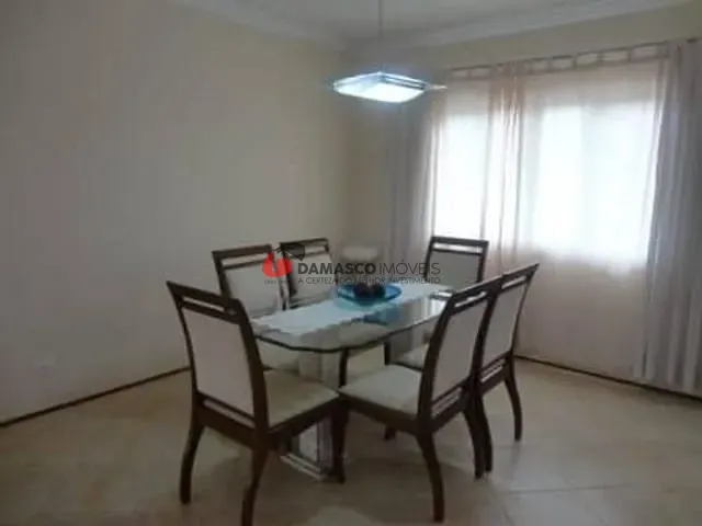 Casa com 233m² 3 quartos e 1 banheiro, à venda, no bairro Parque Dom Henrique em Cotia