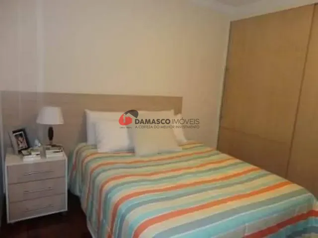 Casa com 233m² 3 quartos e 1 banheiro, à venda, no bairro Parque Dom Henrique em Cotia