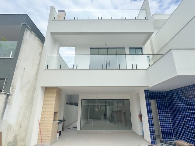 Casa com 175m² 4 quartos e 6 banheiros, à venda, no bairro Recreio dos Bandeirantes em Rio de Janeiro