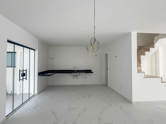 Casa com 175m² 4 quartos e 6 banheiros, à venda, no bairro Recreio dos Bandeirantes em Rio de Janeiro