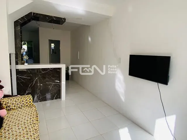 Casa 2 quartos e 2 banheiros, à venda, no bairro Parque Verde I em Camaçari