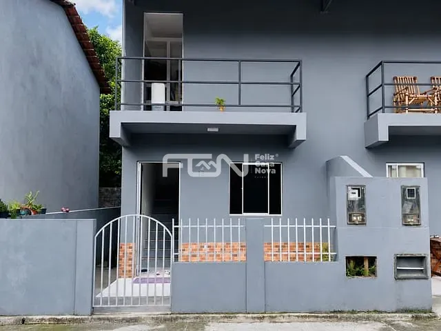 Casa 2 quartos e 2 banheiros, à venda, no bairro Parque Verde I em Camaçari
