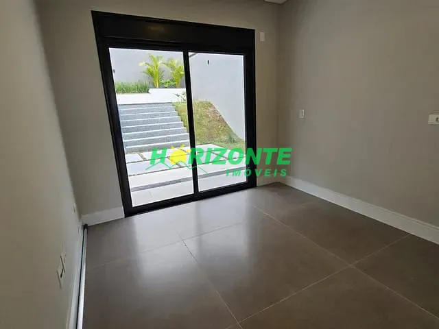 Casa com 460m² 4 quartos e 6 banheiros, à venda, no bairro urbanova em São José dos Campos