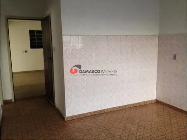 Casa com 253m² 3 quartos e 2 banheiros, à venda, no bairro Santa Maria em São Caetano do Sul