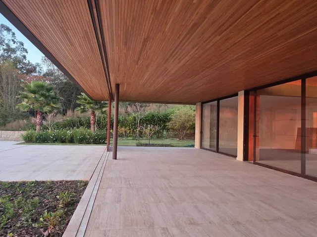 Casa com 921m² 6 quartos e 8 banheiros, à venda, no bairro Condomínio Quinta da Baroneza II em Bragança Paulista