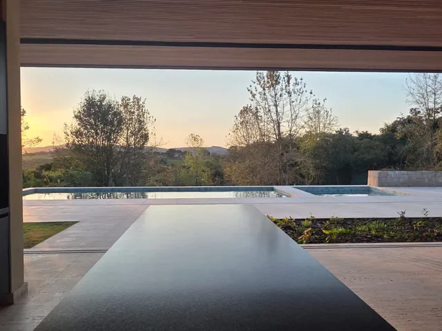 Casa com 921m² 6 quartos e 8 banheiros, à venda, no bairro Condomínio Quinta da Baroneza II em Bragança Paulista