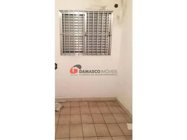 Casa com 160m² 2 quartos e 1 banheiro, à venda, no bairro Santa Maria em São Caetano do Sul