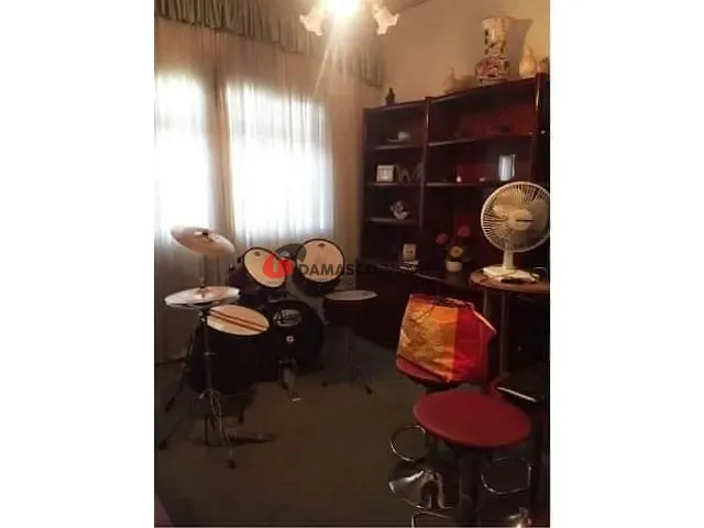 Casa com 160m² 2 quartos e 1 banheiro, à venda, no bairro Santa Maria em São Caetano do Sul