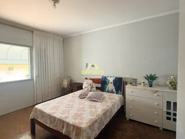 Casa com 250m² 3 quartos e 1 banheiro, à venda, no bairro Vila Teixeira em Salto