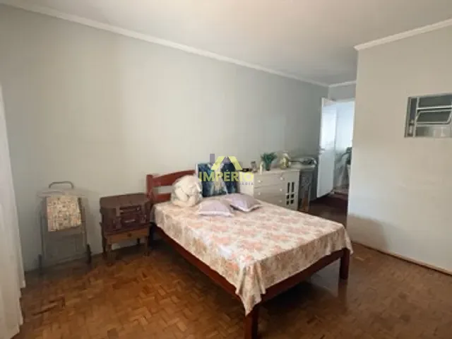 Casa com 250m² 3 quartos e 1 banheiro, à venda, no bairro Vila Teixeira em Salto