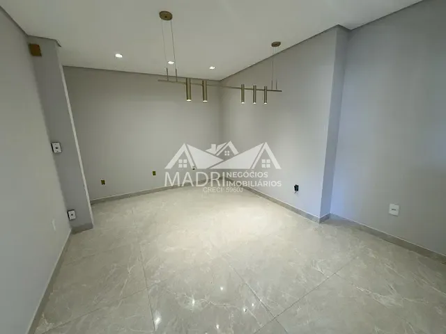 Casa com 340m² 4 quartos e 3 banheiros, à venda, no bairro Pedra Branca em Palhoça